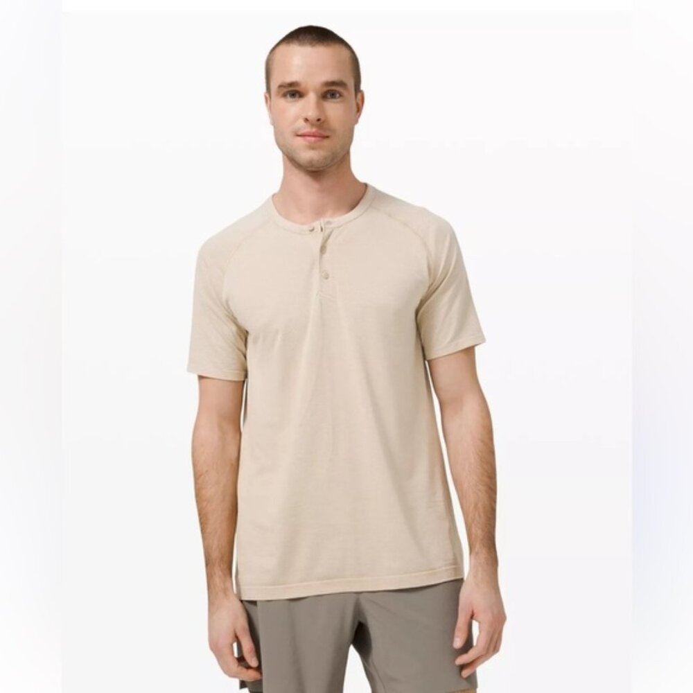 Lululemon Mens Metal Vent Tech Henley SS 2 0 Short Sleeve Cream White HTF